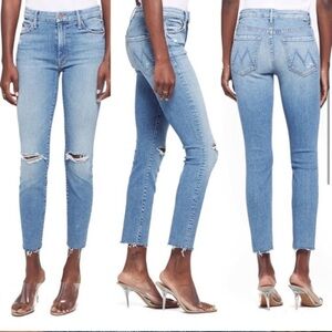 MOTHER Looker Ripped High Waist
Fray Ankle Skinny Jeans Y.